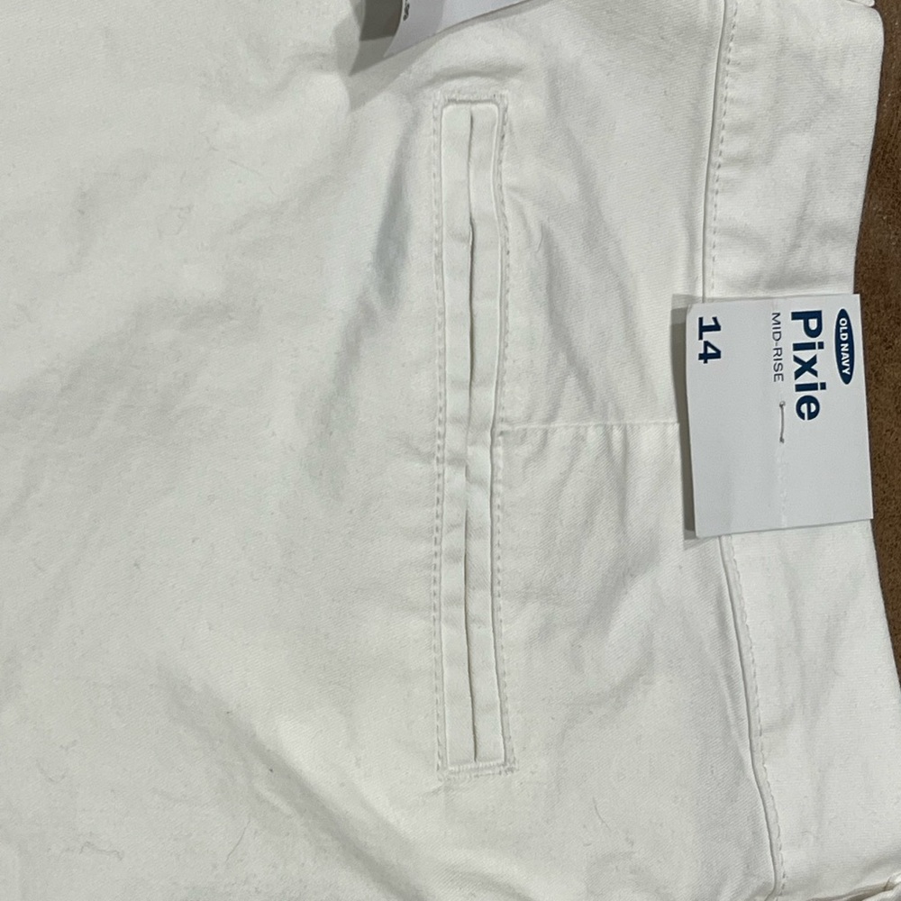 White pixie pants - Picture 9 of 10